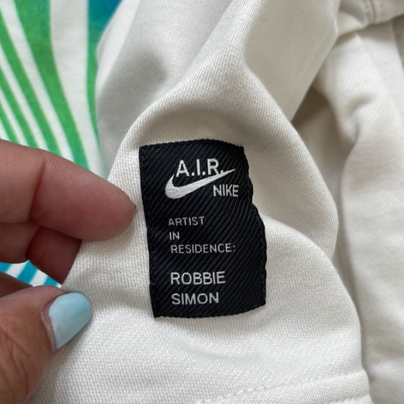 NWT Nike Yoga Luxe A.I.R.
Women's Fleece Crew - Picture 10 of 10